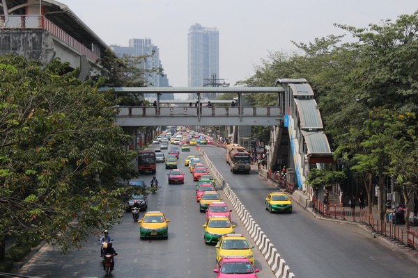дорога от бангкока до Паттайи и обратно такси бангкок