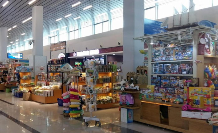 Фото магазины в аэропорту Фукуока