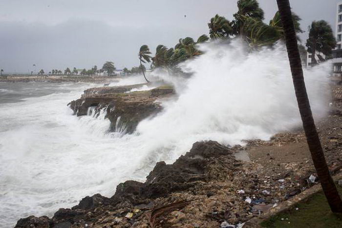 опасности Доминиканы тайфуны и ураганы