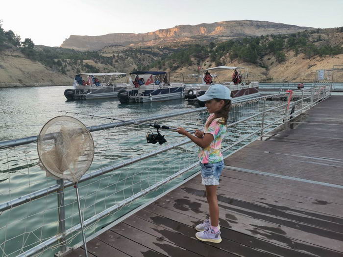 Бирюзовое озеро Эрменек в Турции в 2022