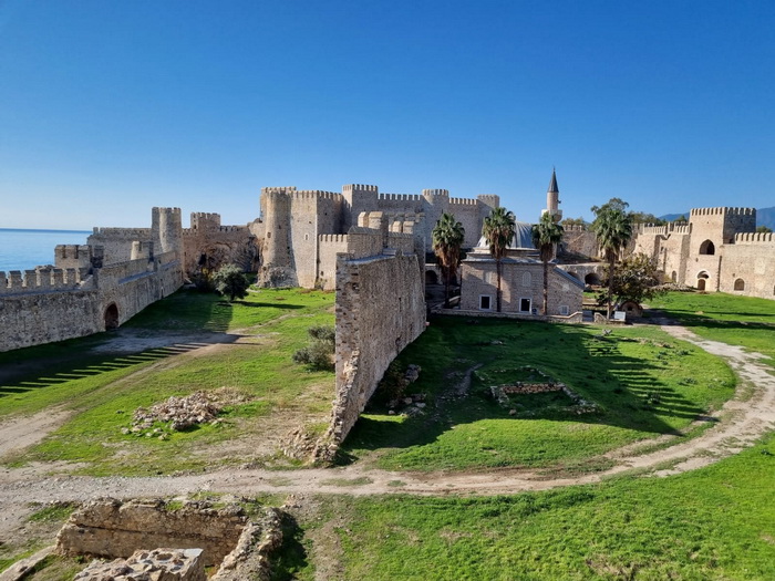 Достопримечательность Турции Крепость Мамуре